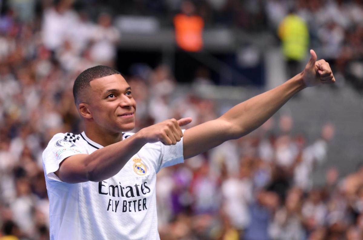 Il Real Madrid tiene ufficialmente la cerimonia d’esordio per Mbappe